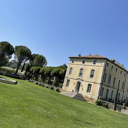 Chateau Talaud Loriol-du-Comtat Exterior photo