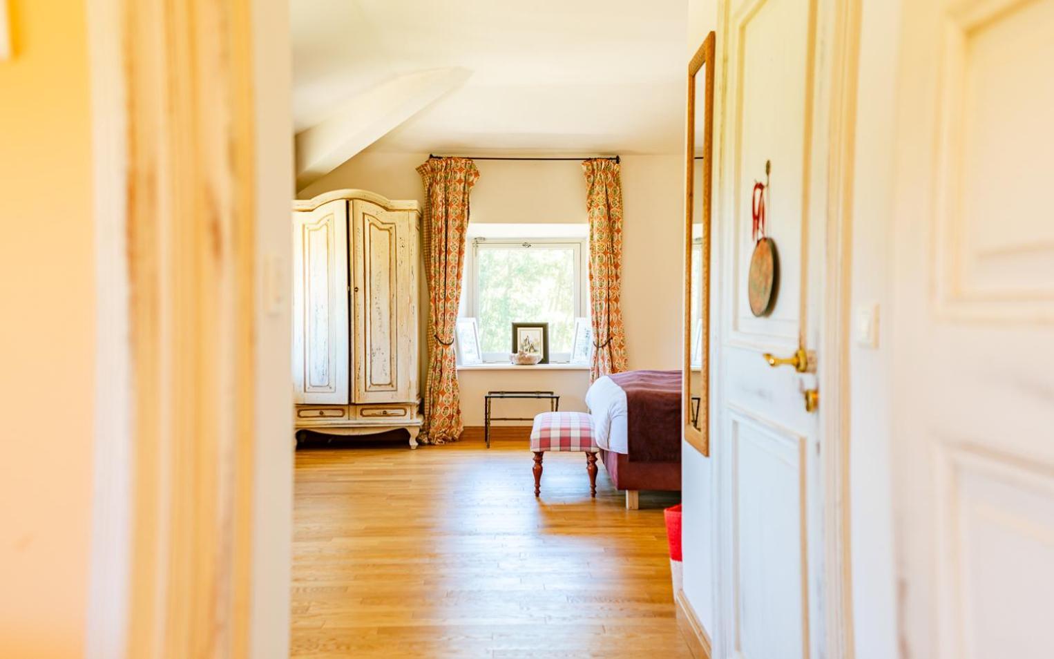 Chateau Talaud Loriol-du-Comtat Room photo